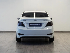 Седан Hyundai Solaris 2014 года, 749000 рублей, Саратов