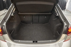 Лифтбек Volkswagen Polo 2020 года, 1490000 рублей, Красноярск