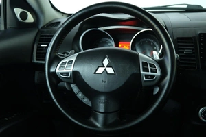 Внедорожник Mitsubishi Outlander 2007 года, 1259000 рублей, Омск