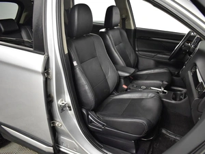 Внедорожник Mitsubishi Outlander 2016 года, 1797900 рублей, Казань