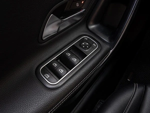 Хетчбэк Mercedes-benz A-класс 2019 года, 2098000 рублей, Краснодар