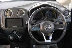 Хетчбэк Nissan Note 2019 года, 999000 рублей, Омск