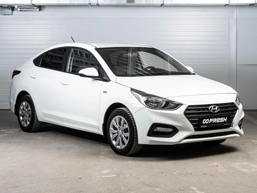 Седан Hyundai Solaris 2017 года, 1355000 рублей, Ставрополь