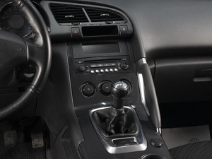 Внедорожник Peugeot 3008 2011 года, 620000 рублей, Омск