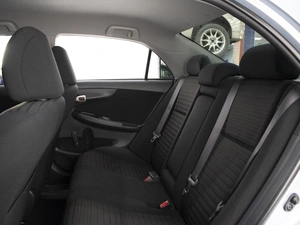 Седан Toyota Corolla 2006 года, 699000 рублей, Омск