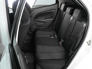 Хетчбэк Mazda 2 2011 года, 690000 рублей, Аксай