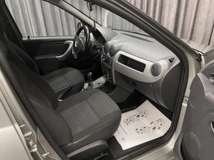 Седан Renault Logan 2011 года, 510000 рублей, Красноярск