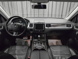 Внедорожник Volkswagen Touareg 2012 года, 1990000 рублей, Красноярск