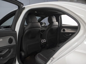 Седан Mercedes-benz E-класс 2020 года, 3900000 рублей, Омск