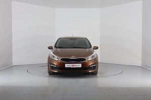 Хэтчбек Kia Ceed 2015 года, 1190000 рублей, Брянск