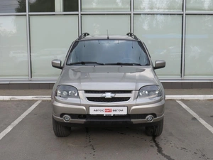 Внедорожник Chevrolet Niva 2018 года, 880000 рублей, Брянск