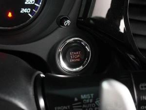 Внедорожник Mitsubishi Outlander 2021 года, 2399000 рублей, Воронеж