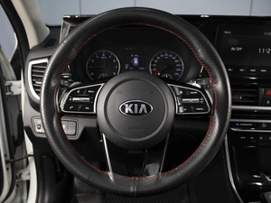 Внедорожник Kia KX3 2020 года, 2130000 рублей, Омск