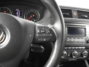 Седан Volkswagen Jetta 2013 года, 943100 рублей, Казань