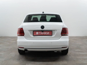 Седан Volkswagen Polo 2016 года, 1050000 рублей, Красноярск