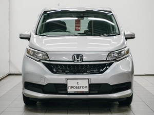 Минивэн Honda Freed 2022 года, 1872000 рублей, Красноярск