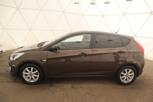 Хэтчбек Hyundai Solaris 2015 года, 880000 рублей, Орёл