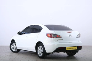 Седан Mazda 3 2010 года, 999000 рублей, Омск