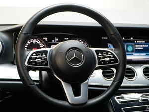 Седан Mercedes-benz E-класс 2019 года, 3020046 рублей, Москва