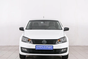 Седан Volkswagen Polo 2018 года, 869000 рублей, Красноярск