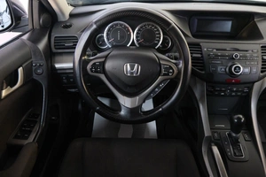 Седан Honda Accord 2008 года, 1349000 рублей, Омск