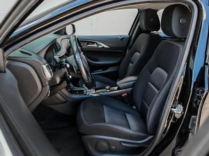 Хетчбэк Infiniti Q30 2016 года, 1920000 рублей, Краснодар