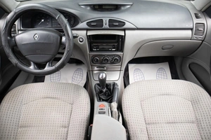 Лифтбек Renault Laguna 2003 года, 369000 рублей, Оренбург