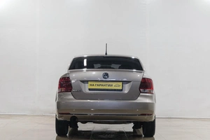 Седан Volkswagen Polo 2016 года, 1129000 рублей, Новокузнецк