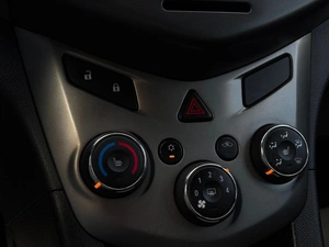 Седан Chevrolet Aveo 2012 года, 670000 рублей, Ижевск
