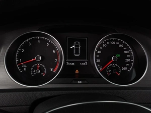 Хетчбэк Volkswagen Golf 2013 года, 1009000 рублей, Воронеж