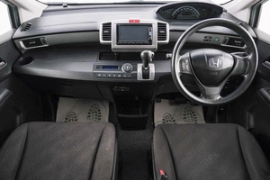 Минивэн Honda Freed 2014 года, 1259000 рублей, Красноярск