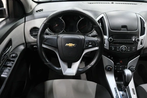 Хетчбэк Chevrolet Cruze 2012 года, 999000 рублей, Омск