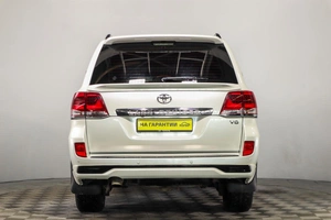 Внедорожник Toyota Land Cruiser 2012 года, 3339000 рублей, Пермь