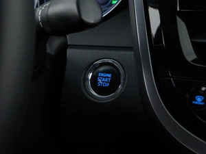 Седан Toyota Camry 2021 года, 2847077 рублей, Москва