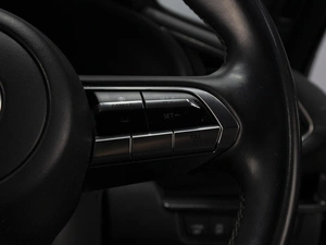 Хетчбэк Mazda 3 2019 года, 1750000 рублей, Омск