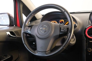 Хетчбэк Opel Corsa 2012 года, 489000 рублей, Омск