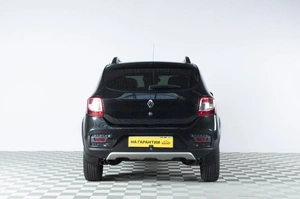 Хетчбэк Renault Sandero Stepway 2017 года, 989000 рублей, Челябинск
