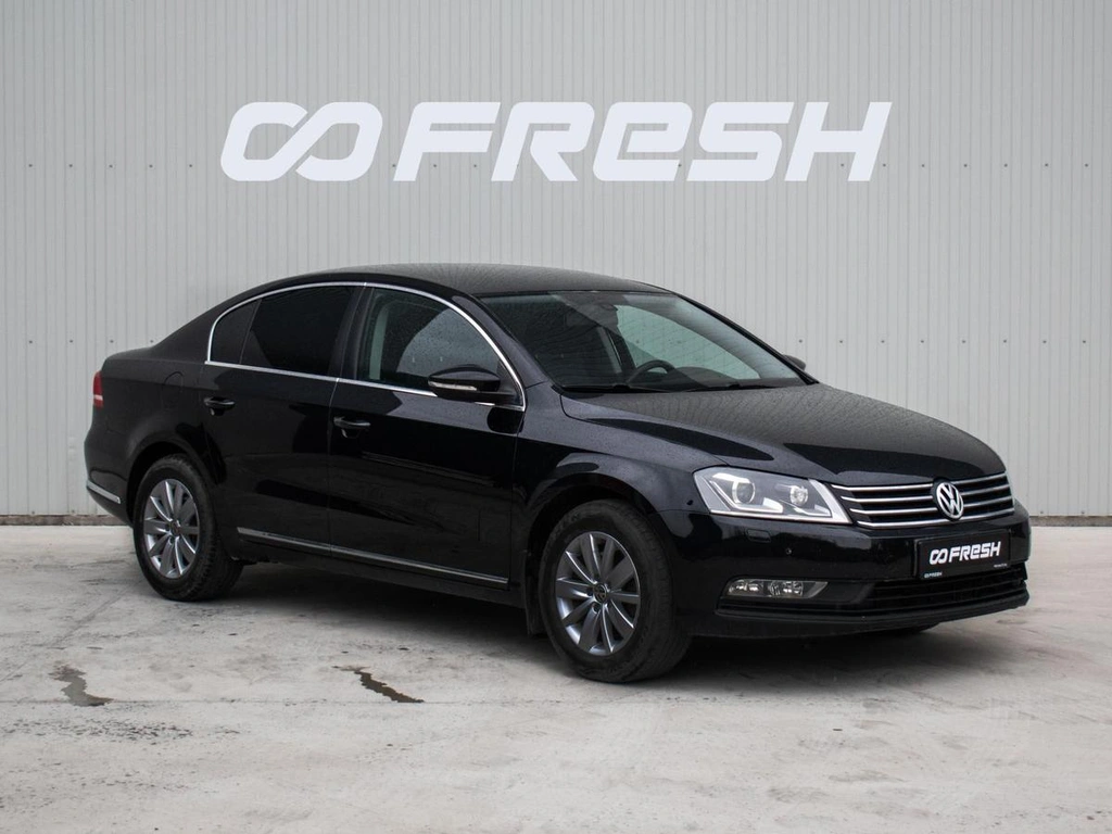 Седан Volkswagen Passat 2011 года, 1065000 рублей, Краснодар