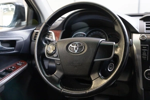 Седан Toyota Camry 2012 года, 1549000 рублей, Новосибирск