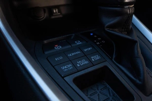 Внедорожник Toyota RAV4 2019 года, 2949000 рублей, Волгоград