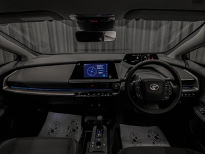 Лифтбек Toyota Prius 2023 года, 3500000 рублей, Красноярск