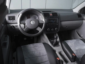Хетчбэк Volkswagen Golf 2004 года, 499000 рублей, Ростов-на-Дону