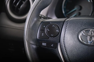 Внедорожник Toyota RAV4 2017 года, 2779000 рублей, Томск