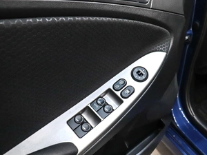 Хетчбэк Hyundai Solaris 2015 года, 929000 рублей, Красноярск