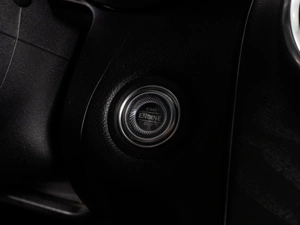Седан Mercedes-benz C-класс 2018 года, 2499000 рублей, Тюмень