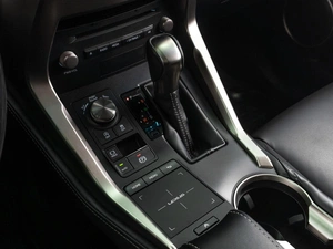 Внедорожник Lexus NX 2017 года, 2699000 рублей, Тюмень