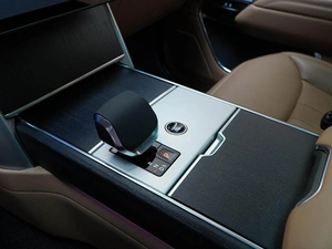 Внедорожник Land Rover Range Rover 2024 года, 20858888 рублей, Москва