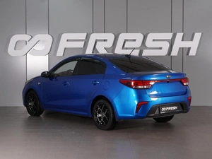 Седан Kia Rio 2018 года, 1449000 рублей, Красный Пахарь