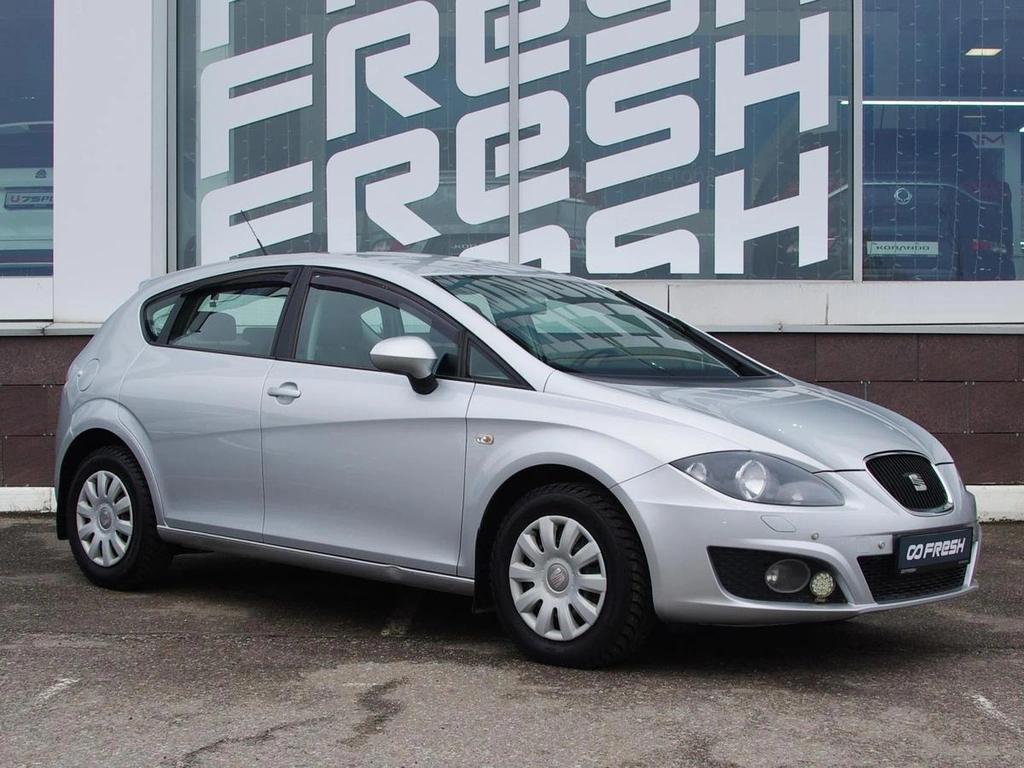 Хетчбэк SEAT Leon 2011 года, 1099000 рублей, Владимир