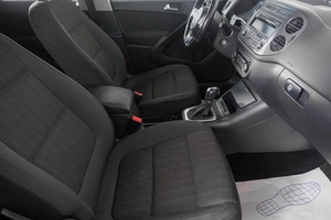 Внедорожник Volkswagen Tiguan 2011 года, 1339000 рублей, Кемерово